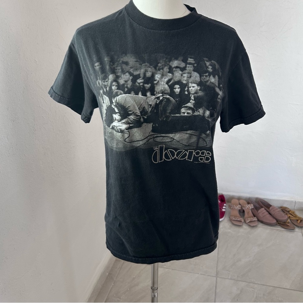 🎸 Vintage The Doors Band Tee – Black | Bold Graphic